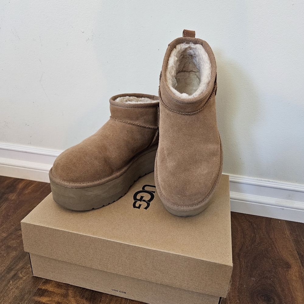 UGG Classic Ultra Mini Platform, Chestnut, Size W7
